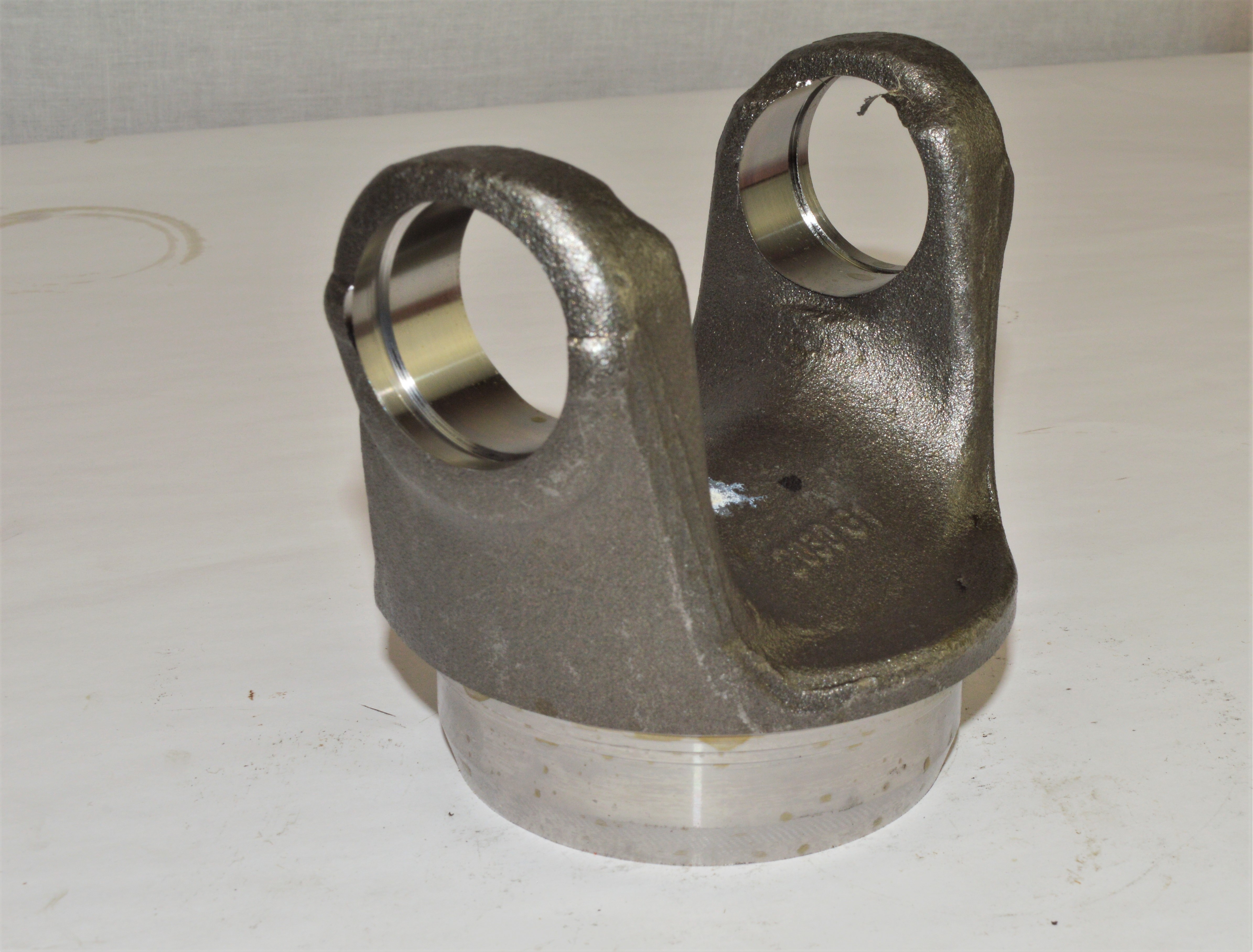 TUBE YOKE